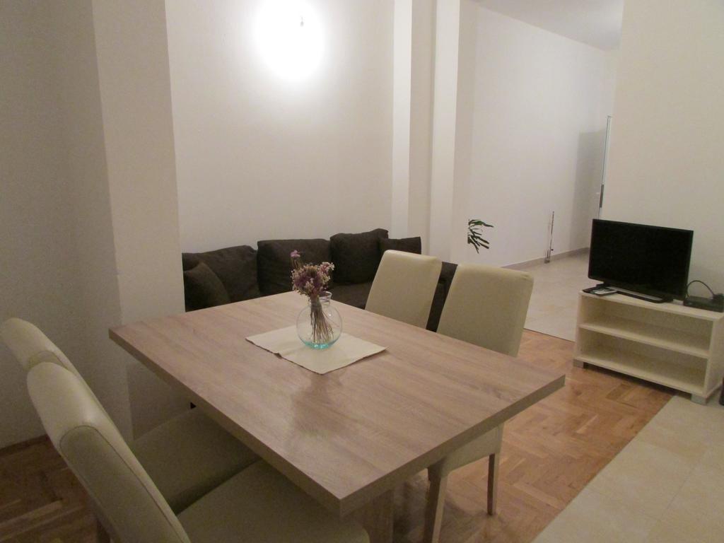 Apartmani I Sobe Grga Starigrad Paklenica Room photo
