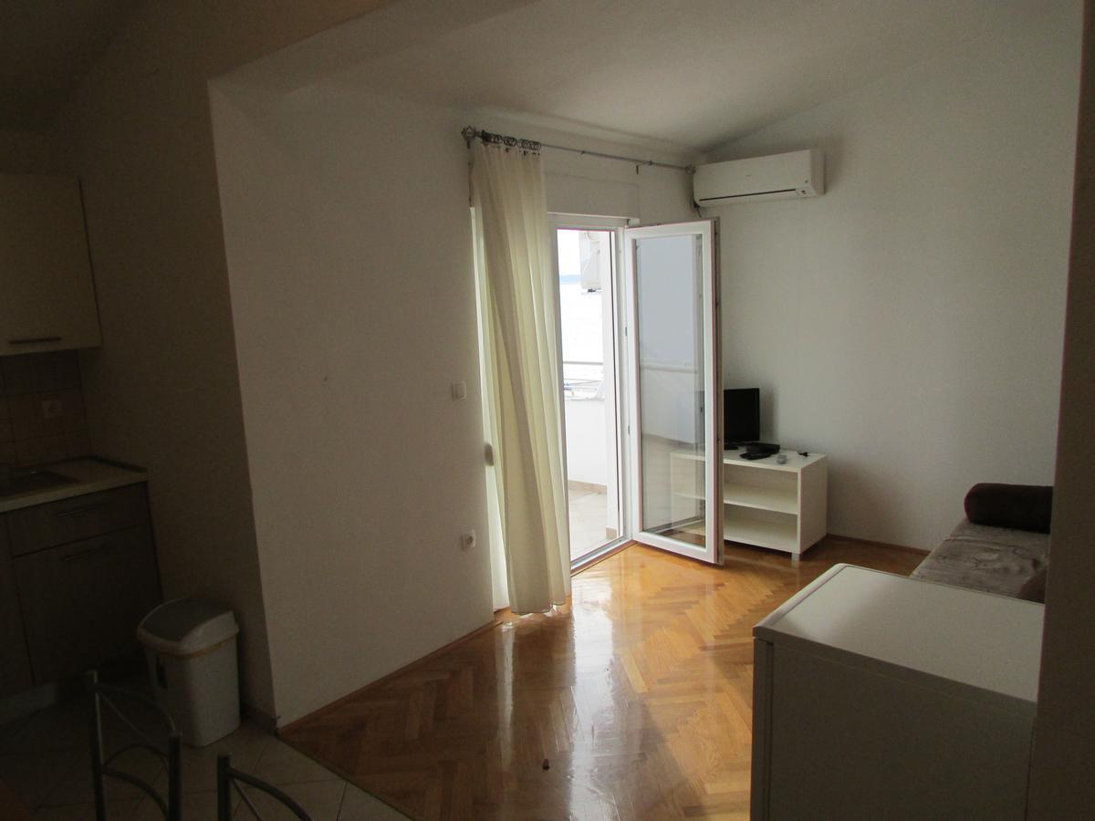 Apartmani I Sobe Grga Starigrad Paklenica Exterior photo